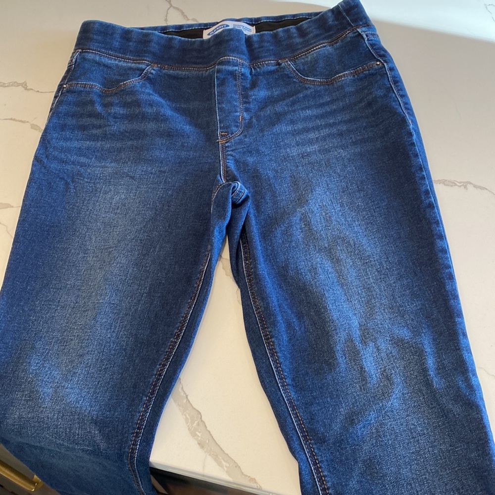 Old Navy pull on skinny jeans